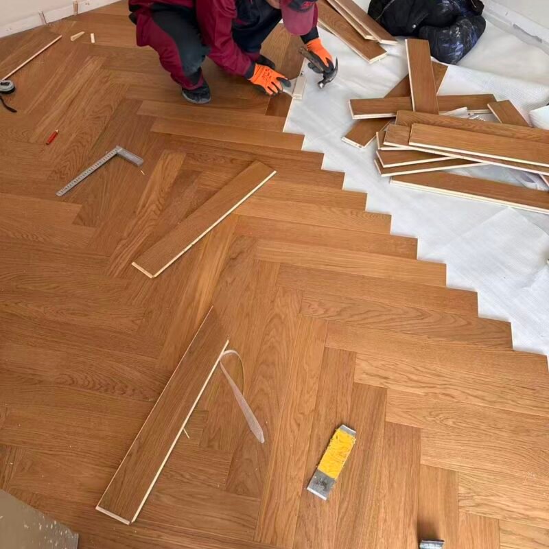 Natural Oak Herringbone Flooring Panels – Classic Elegance & Durability