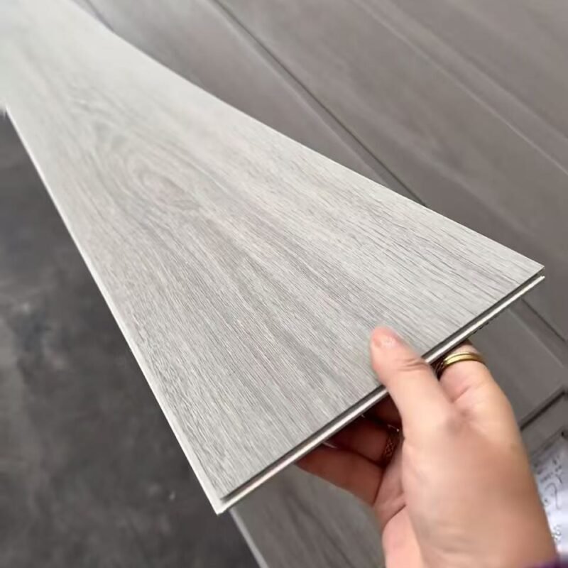 Grey Oak Wood-Grain SPC Flooring – Sleek Modern Warmth & Durability