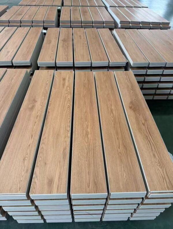 Light Oak Wood-Grain SPC Flooring – Natural Warmth & Easy Click Installation