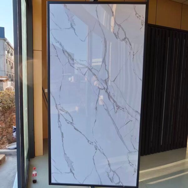 Calacatta White & Grey Vein Marble-Effect Wall Panels – High-Gloss Minimalist Cladding